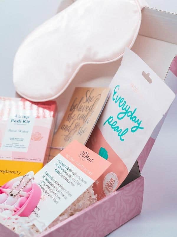 Care Package for Cancer Patients: What to Include